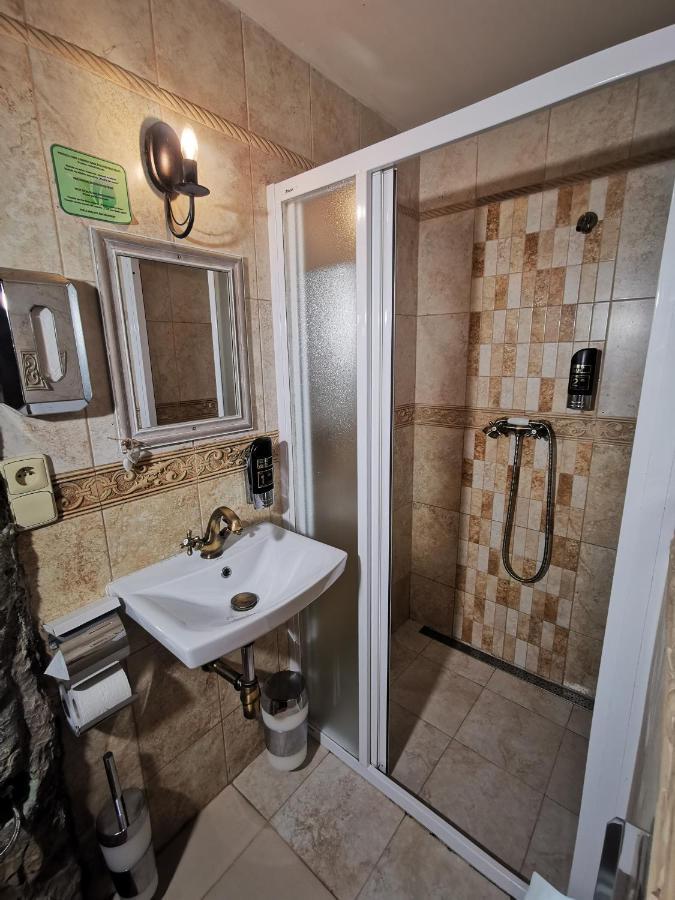 Hotel U Cisare Iii. Mělník Dış mekan fotoğraf