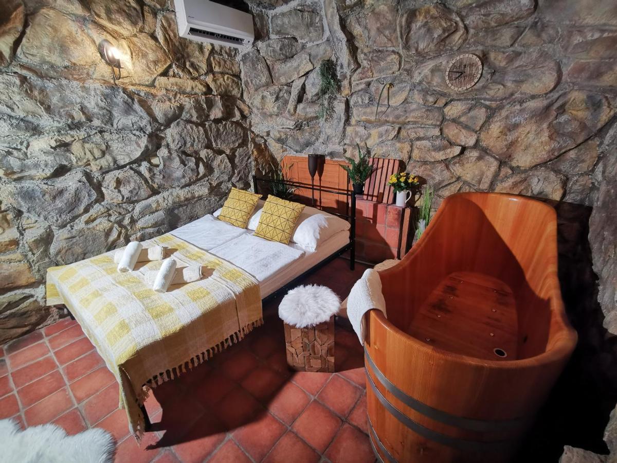 Hotel U Cisare Iii. Mělník Dış mekan fotoğraf