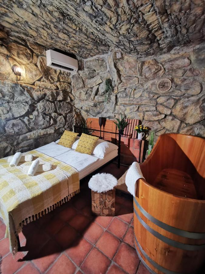 Hotel U Cisare Iii. Mělník Dış mekan fotoğraf