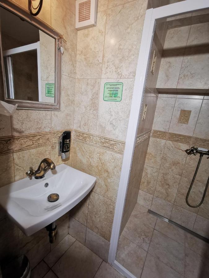 Hotel U Cisare Iii. Mělník Dış mekan fotoğraf