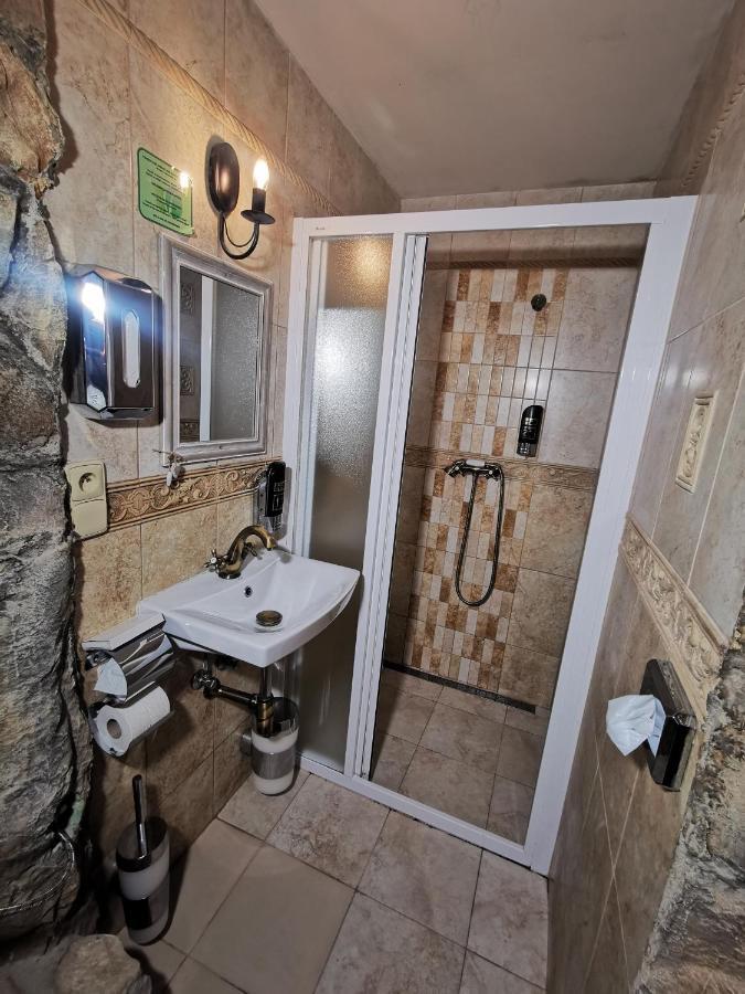 Hotel U Cisare Iii. Mělník Dış mekan fotoğraf